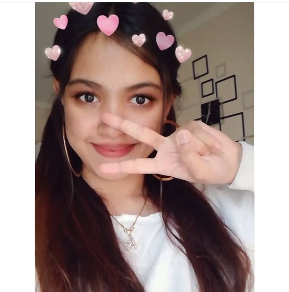 Poshmark profile picture for @myanmar